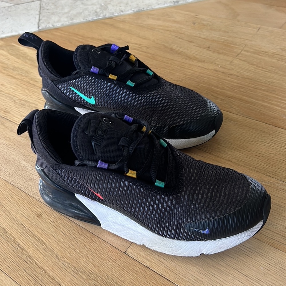 Nike Air Max 270, size 3Y, Big/Little Kids